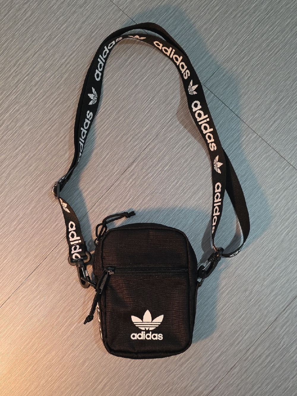 Adidas Festival Shoulder Bag Black Adjustable Logo Strap Zip Crossbody Mini Bag